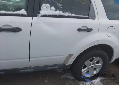 2009 Ford Escape Hybrid Limited z USA, uszkodzony, nr VIN 1FMCU59379KA25311